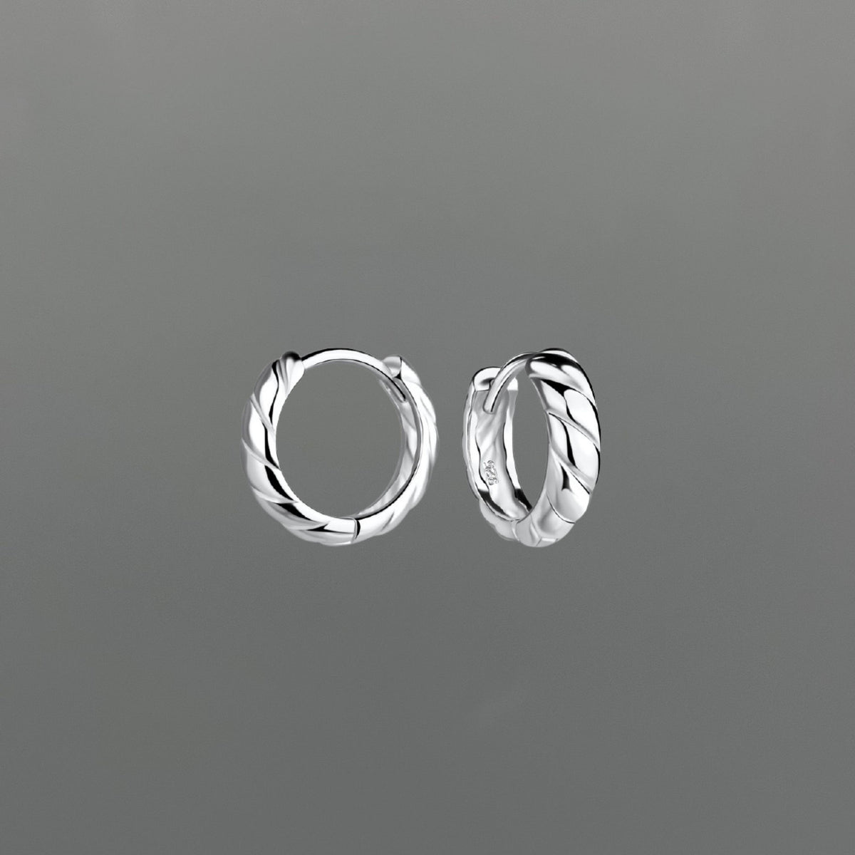 HS384 | Silver Twisted Croissant Huggie Earrings