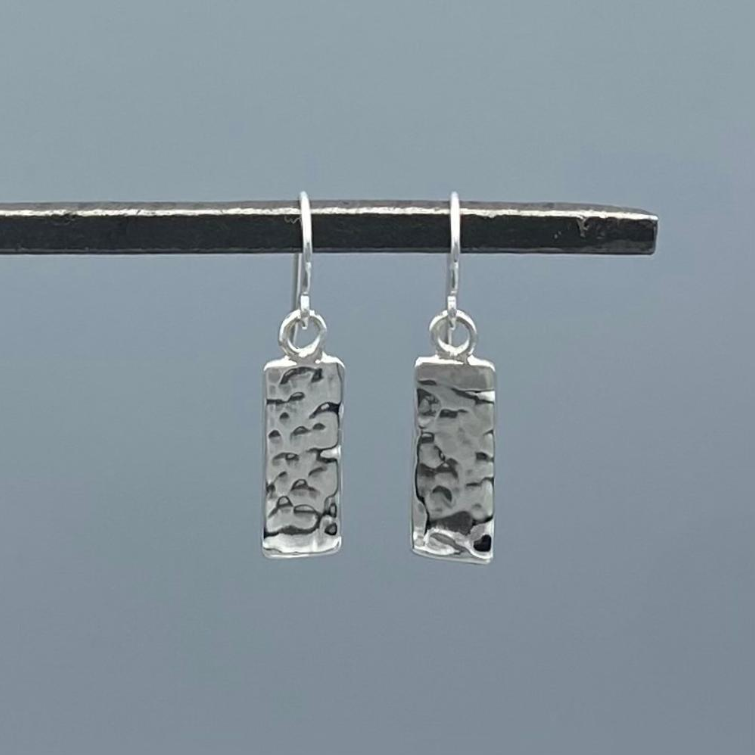 ES324 | Hammered Silver Rectangle Earrings