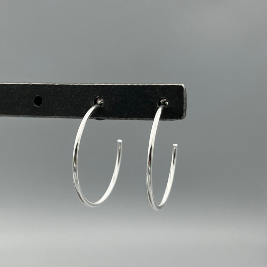 HS179 | Thin Silver Hoop Earrings (30mm)
