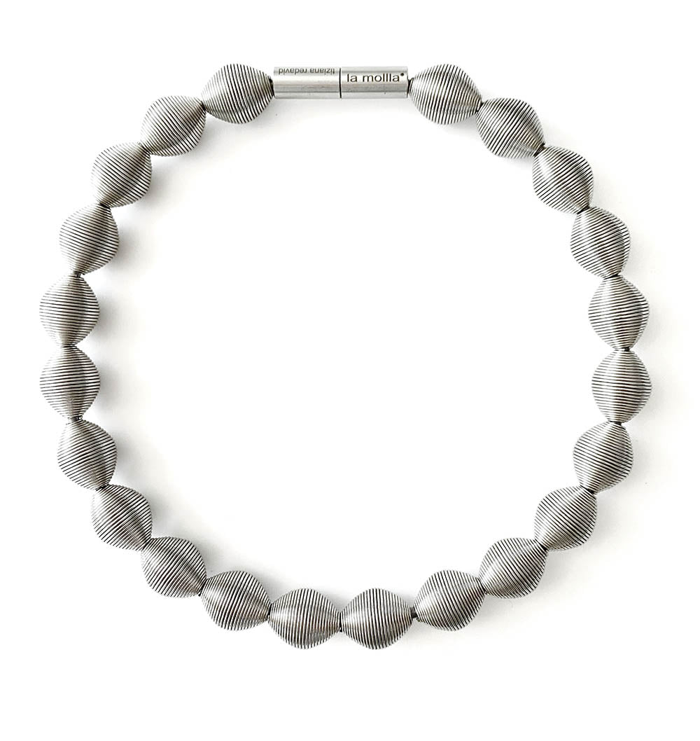 La Mollla Loop Necklace