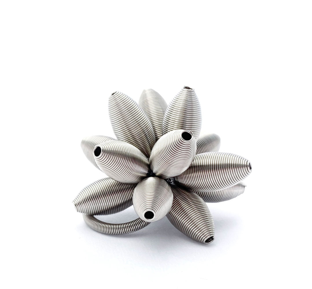 La Mollla Lotus Ring
