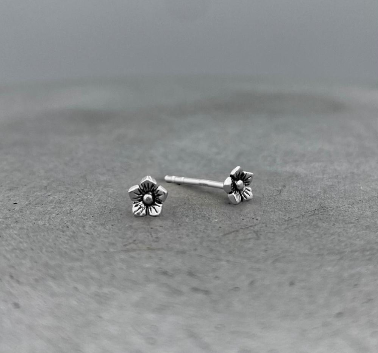 ST137 | Silver Little Jasmine Stud Earrings