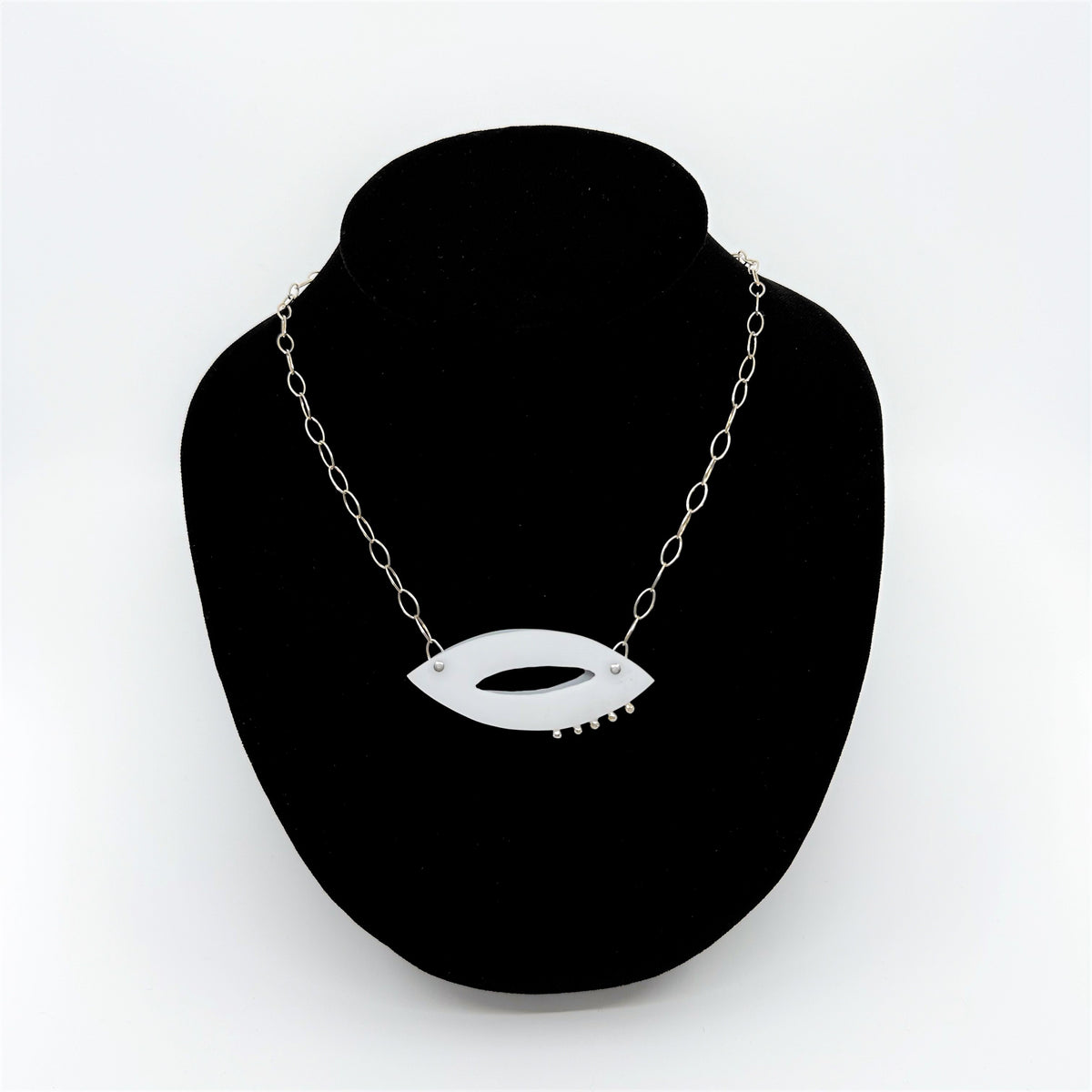 Leaf Horizon Necklace