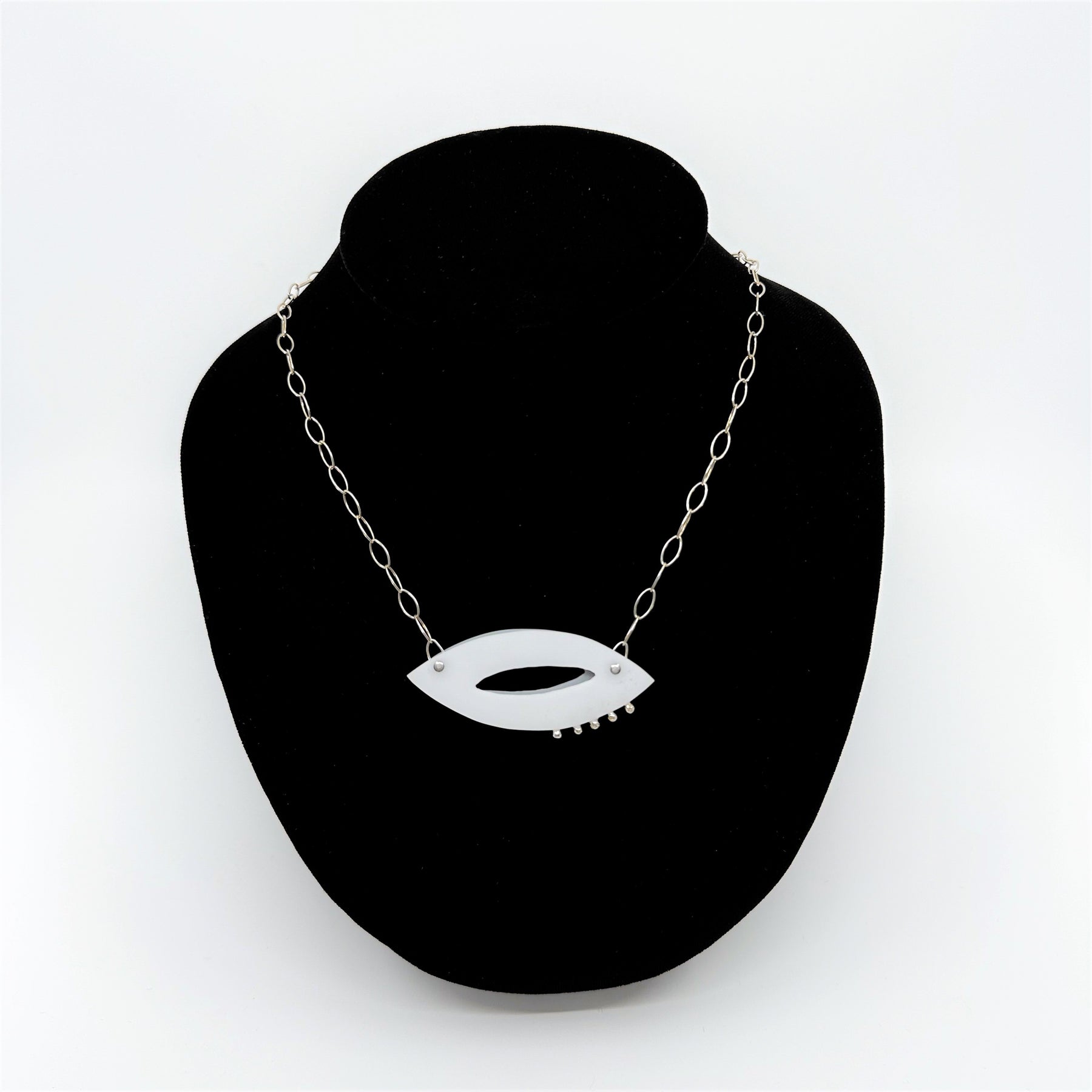 Leaf Horizon Necklace