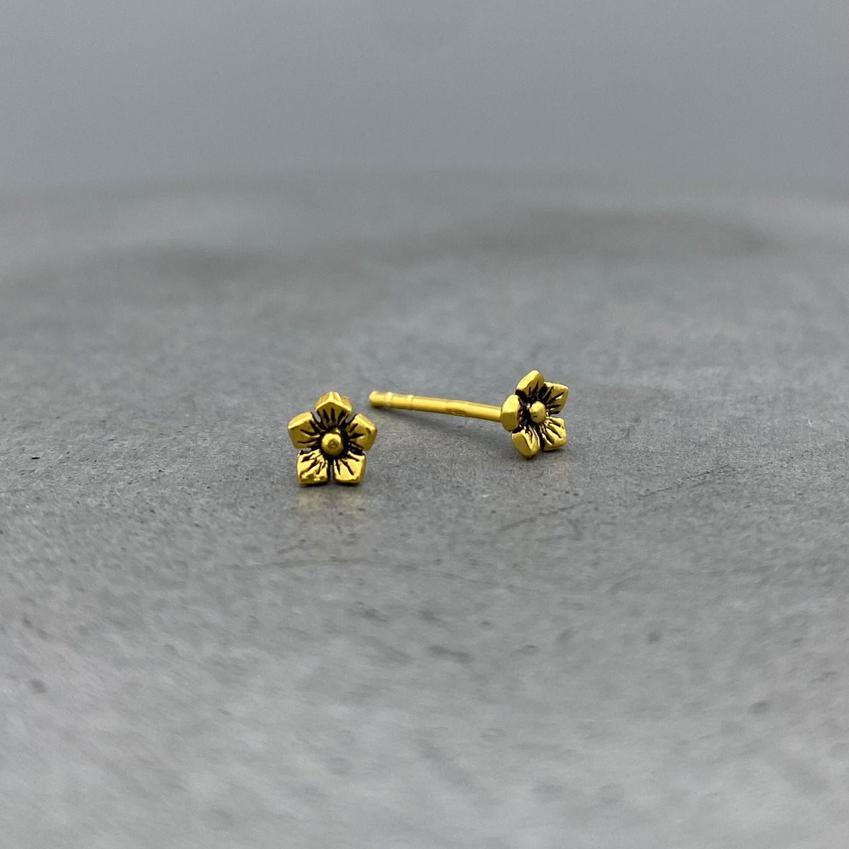 ST138 | Gold Vermeil Little Jasmine Stud Earrings