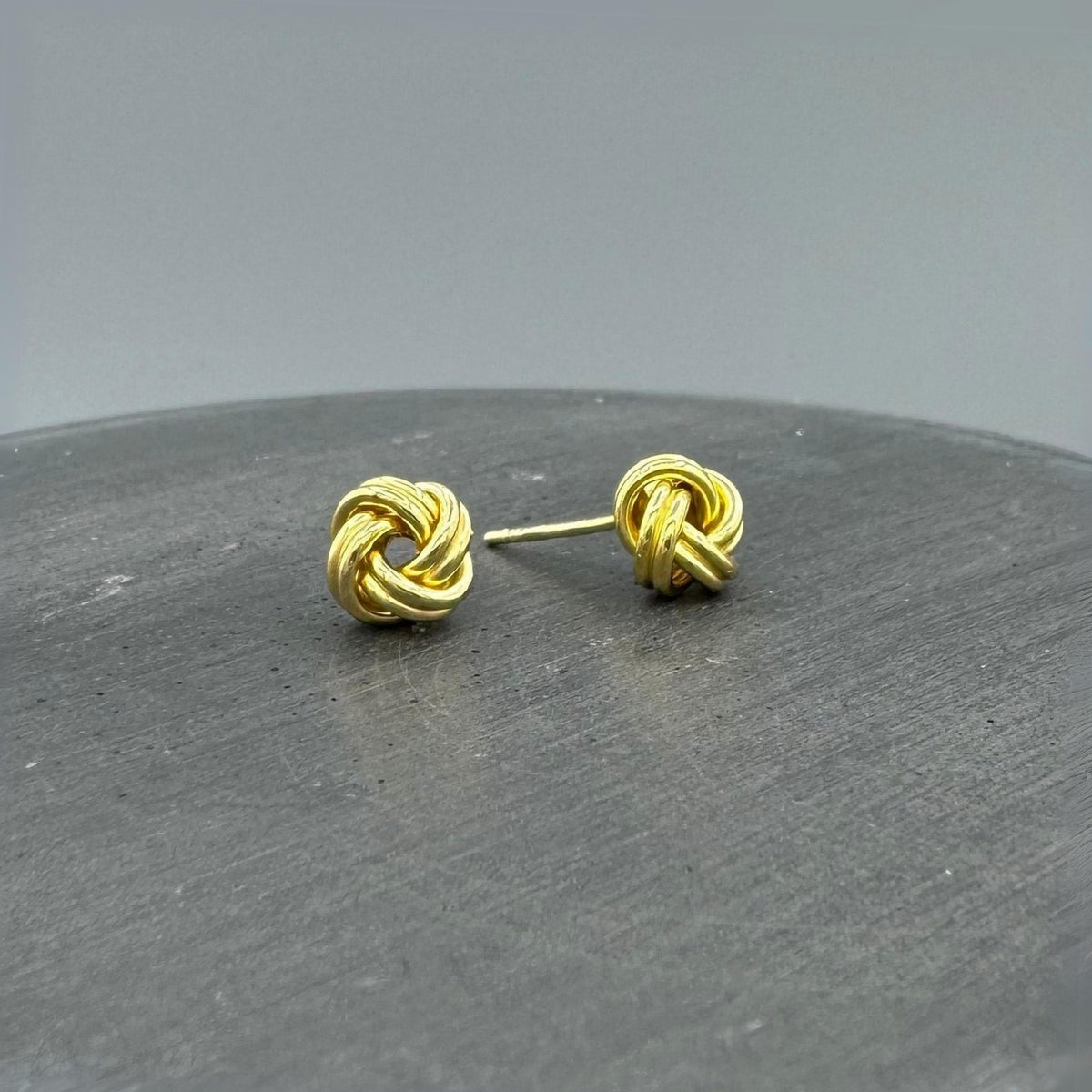 STG549 | Gold Vermeil Double Line Knot Stud Earrings