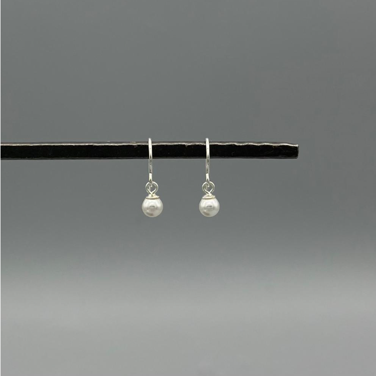 ES105PL | Small Pearl Silver Earrings