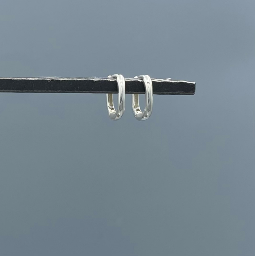 HS238 | Silver Baby Bold Link Hoop Earrings