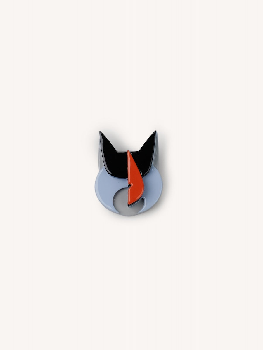 Cat Brooch - Horn and Lacquer