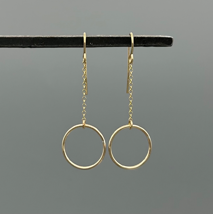 EG619 | Gold Filled Minimal Circle Chain Earrings