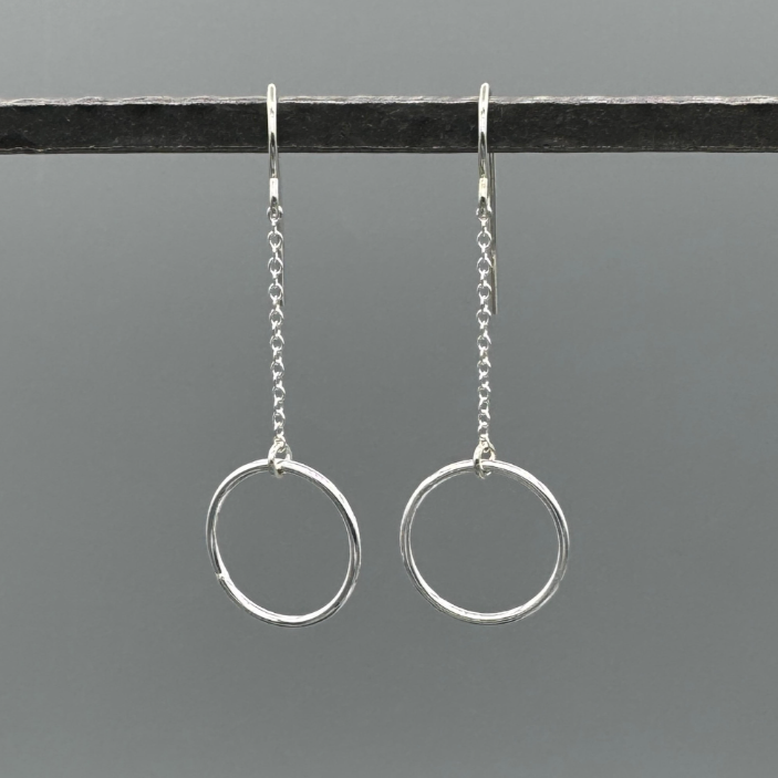 ES619 | Silver Minimal Circle Chain Earrings