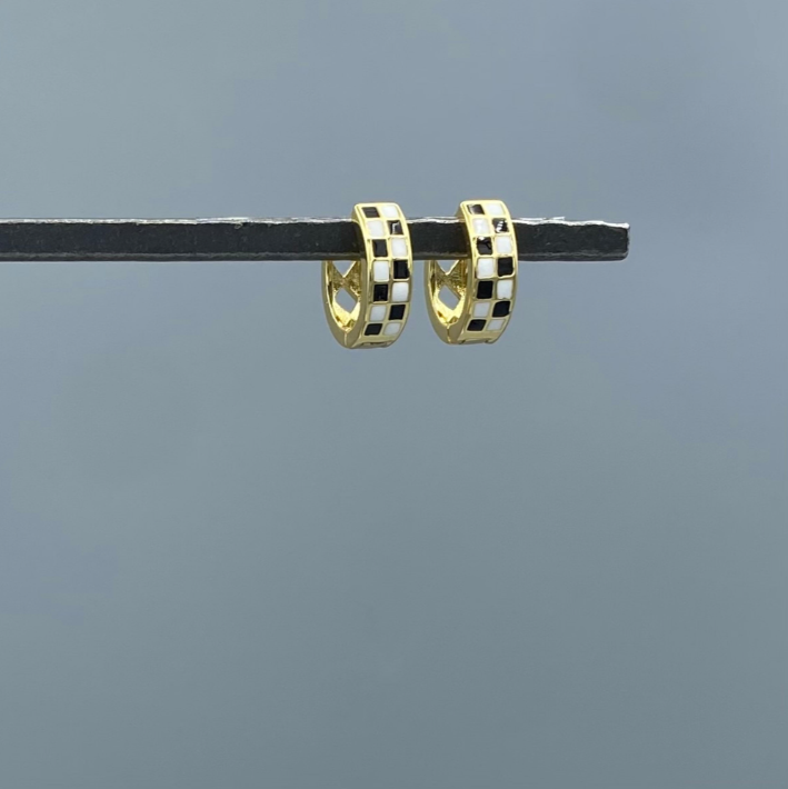HG235BW | Gold Filled Black & White Checkerboard Huggie Earrings