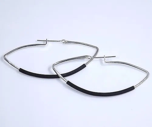 Leaf w/Black Hoop Earrings