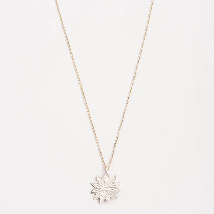 Marguerite Silver Necklace