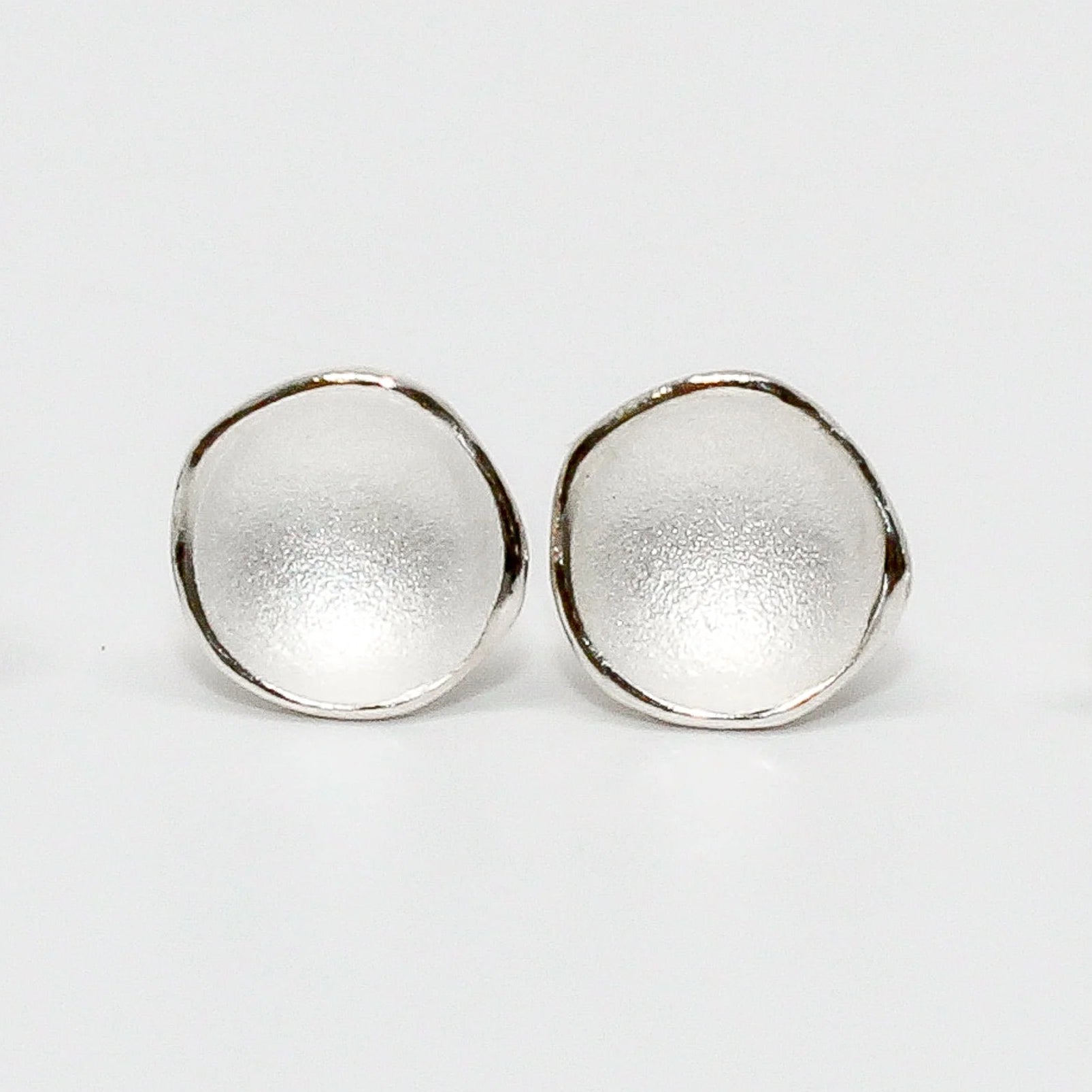Medium Single Pod Earrings - Sterling, Post