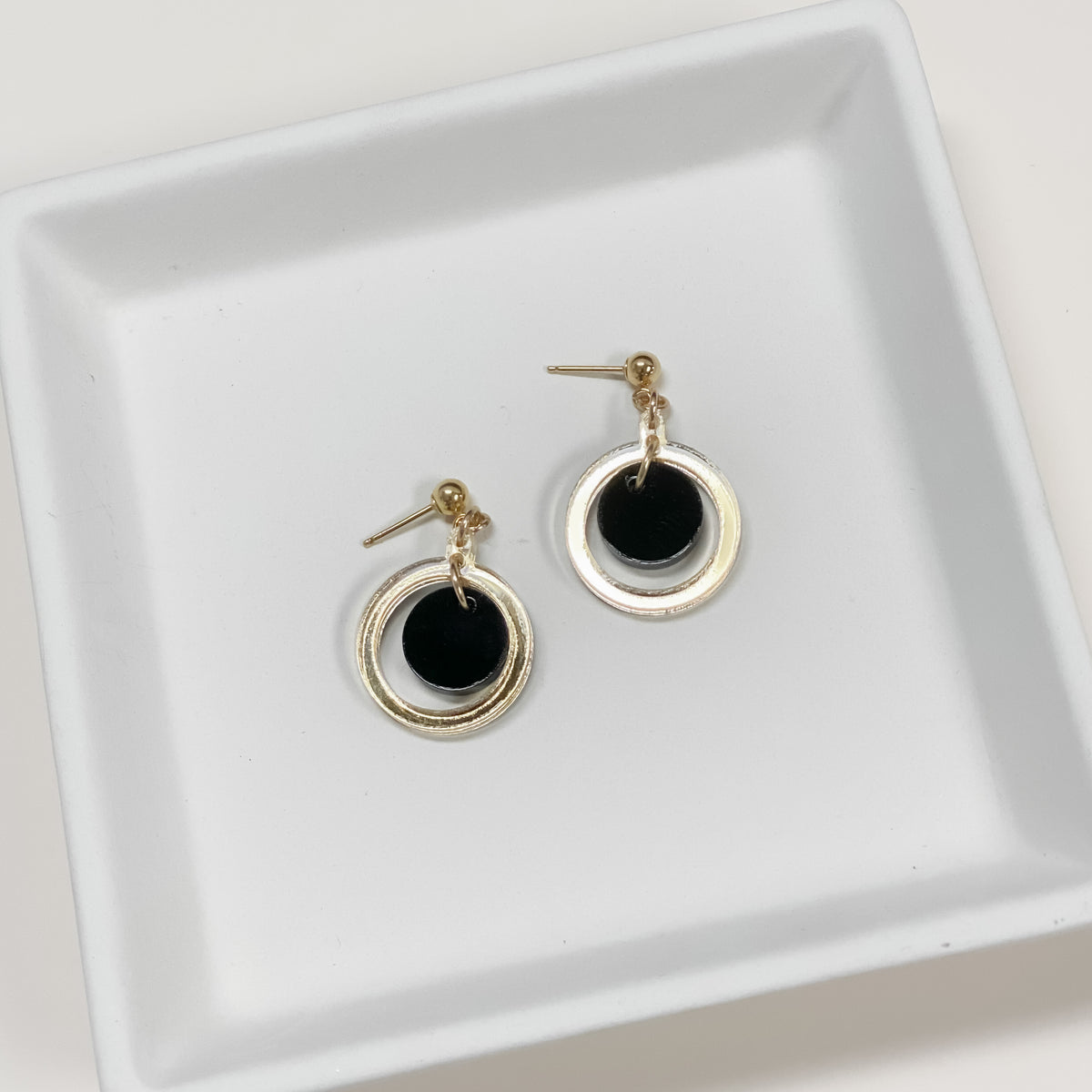 Orbit Earrings (black)
