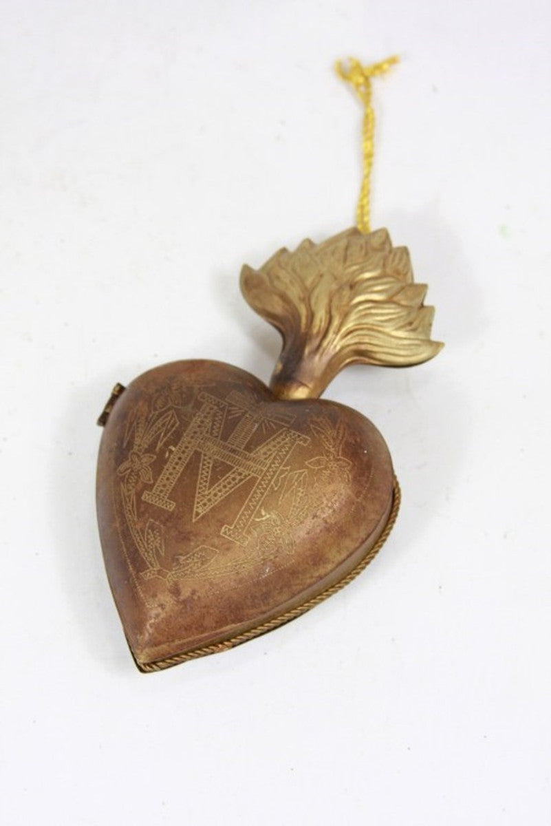 Sacred Heart Cachette Ornament (antique gold)