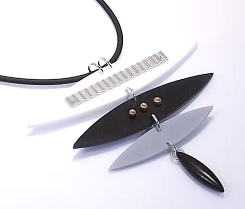 N008 Spike Trio + Waffle Necklace