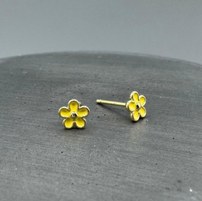 STG682 | Gold Filled Enamel Daisy Post Earrings