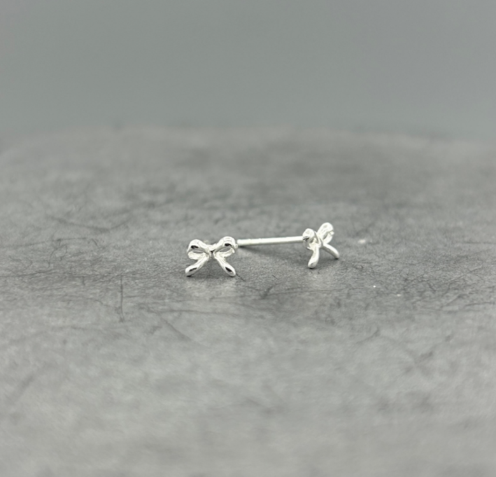 STS442 | Silver Mini Bow Stud Earrings