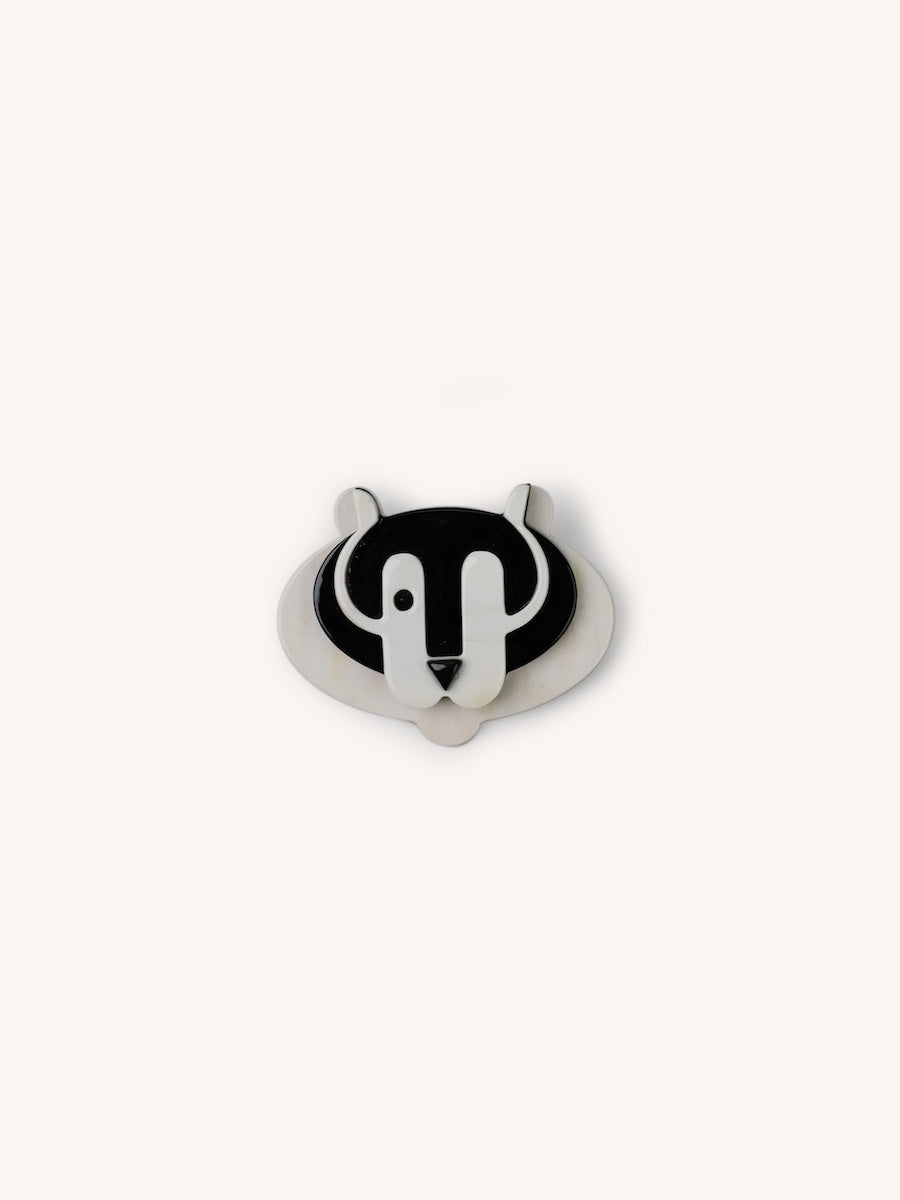 Tiger Brooch - Natural Hornv