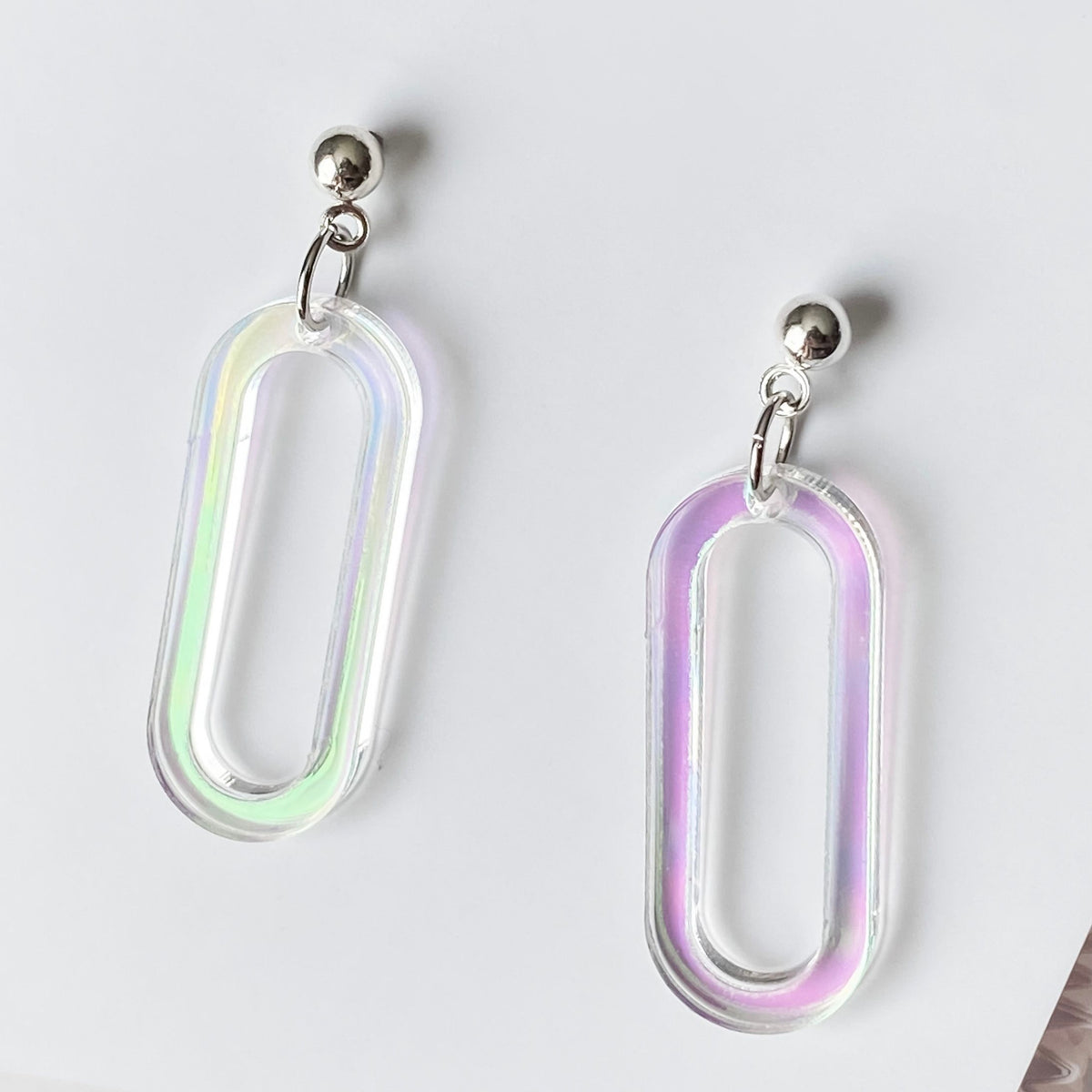 Dainty Oval Earrings (iridescent)