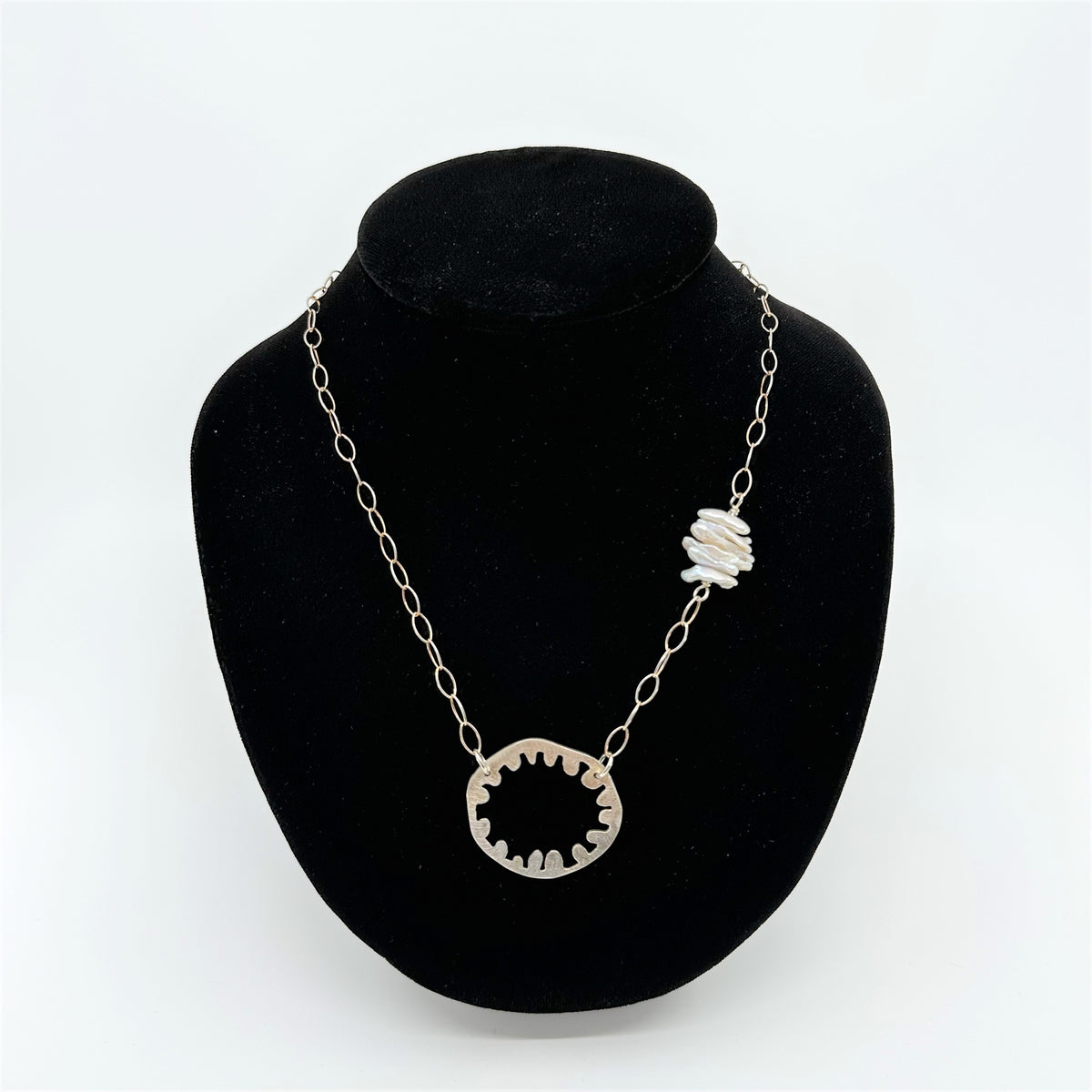 Jellyfish w/Pearls Necklace