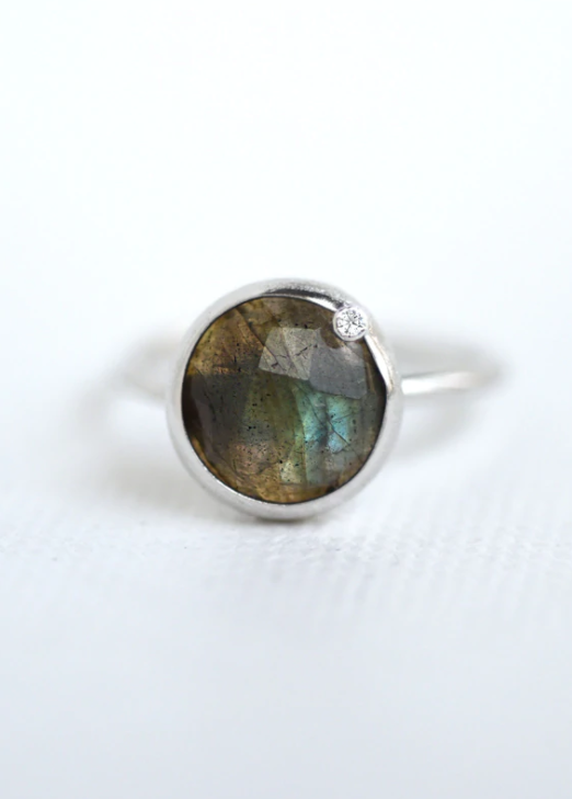 Natural Labradorite w/Diamond Ring (silver)