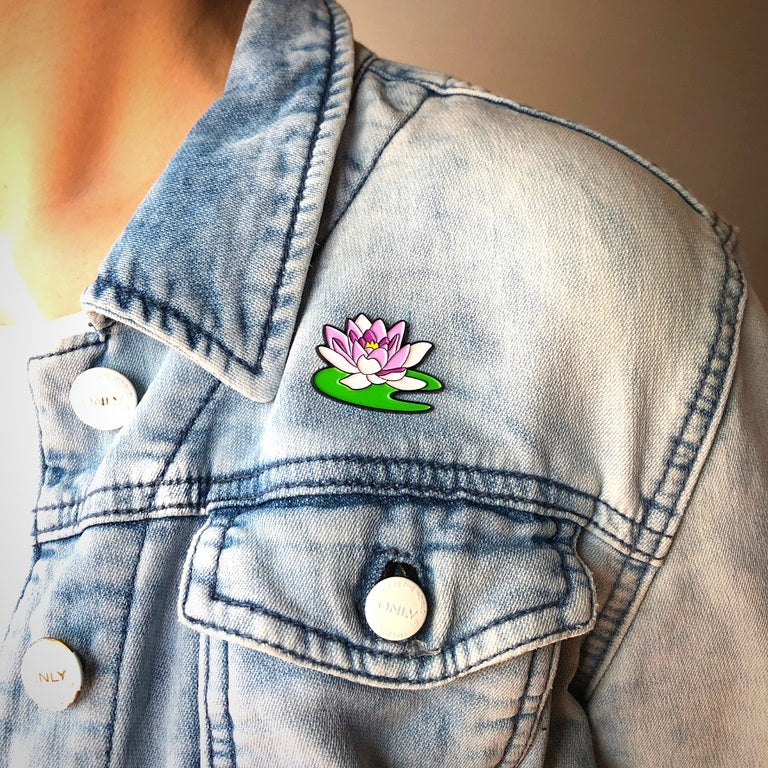 Monet Water Lily Pin